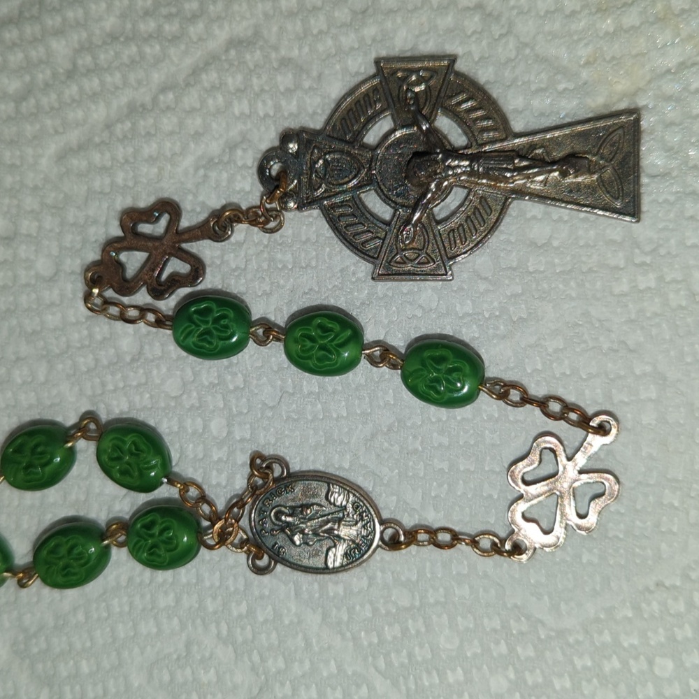 Vintage Celtic Rosary - Picture 6 of 6